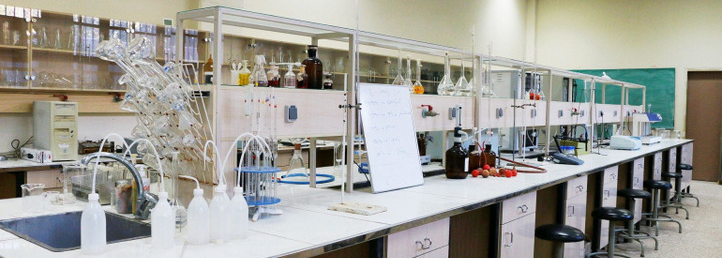 آزمایشگاه ها